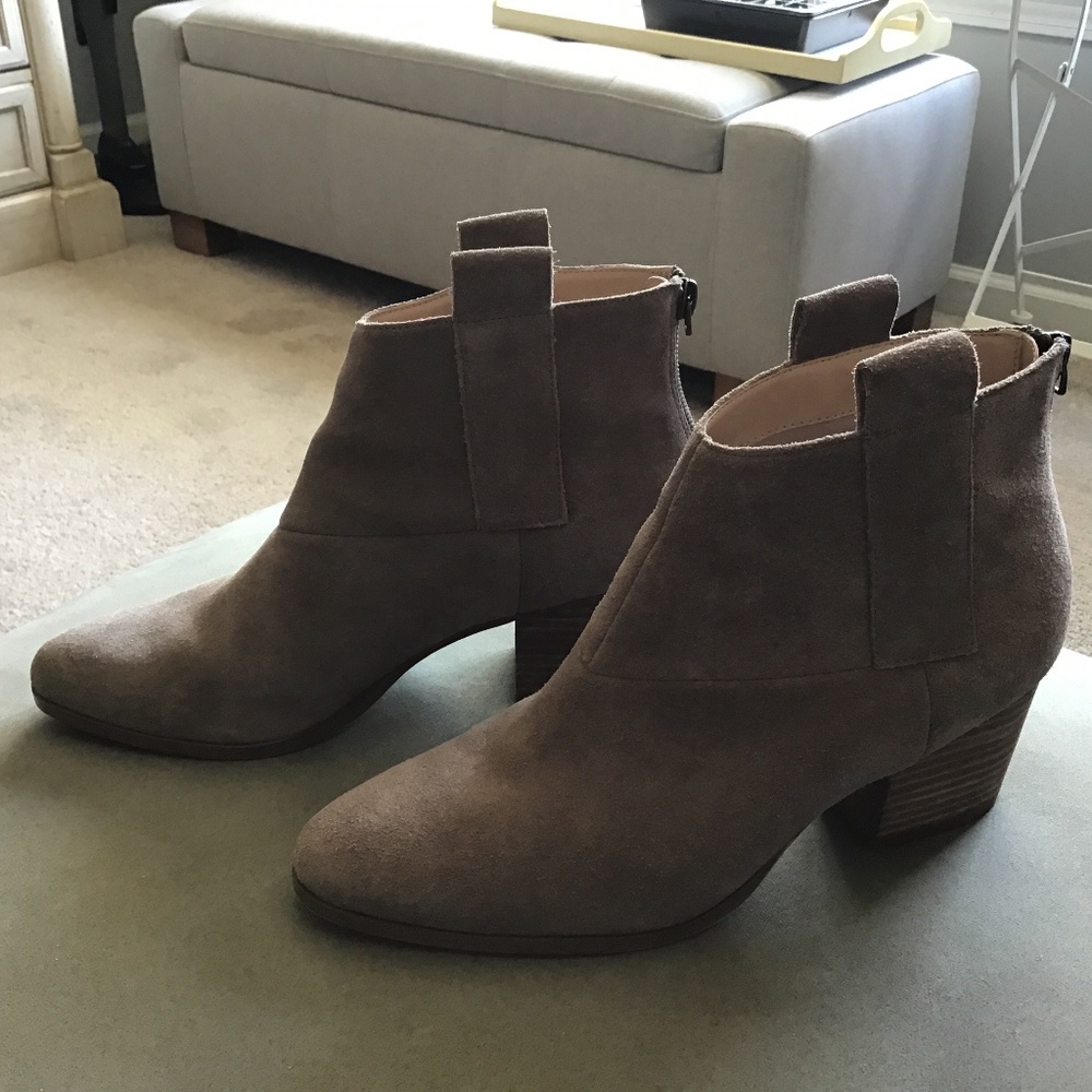 NWOT Sole Society Oskar Booties
